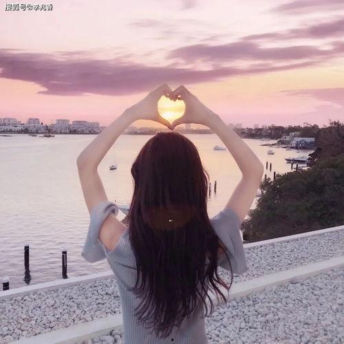 娱乐吃瓜酱背影头像图片,背影头像背后的故事 第1张 娱乐吃瓜酱背影头像图片,背影头像背后的故事 第1张